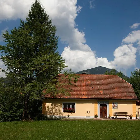Holiday 'pekovo 1825' *